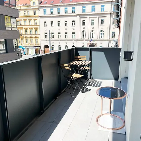 Modern Zizkov In The Center Appartement Prague